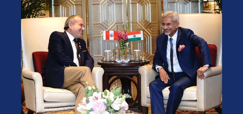 Peruvian Foreign Minister Elmer Schialer meeting EAM during his visit to India on 18 March 2025